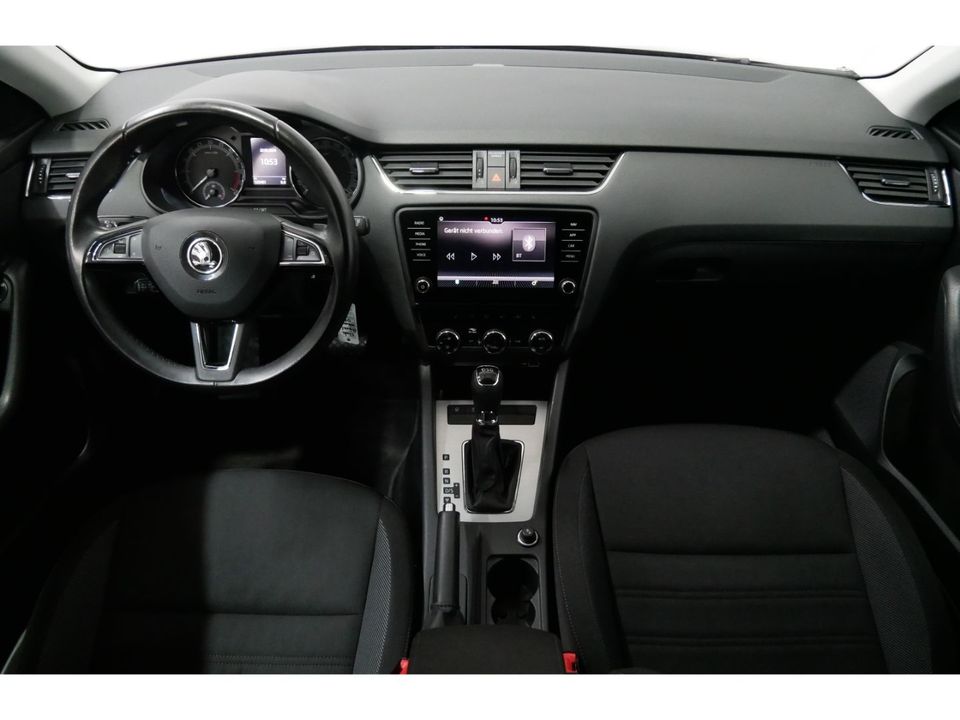 Skoda Octavia Combi Tour 2.0 TDI LED+Navi+ACC+AHK+PDC in Cloppenburg