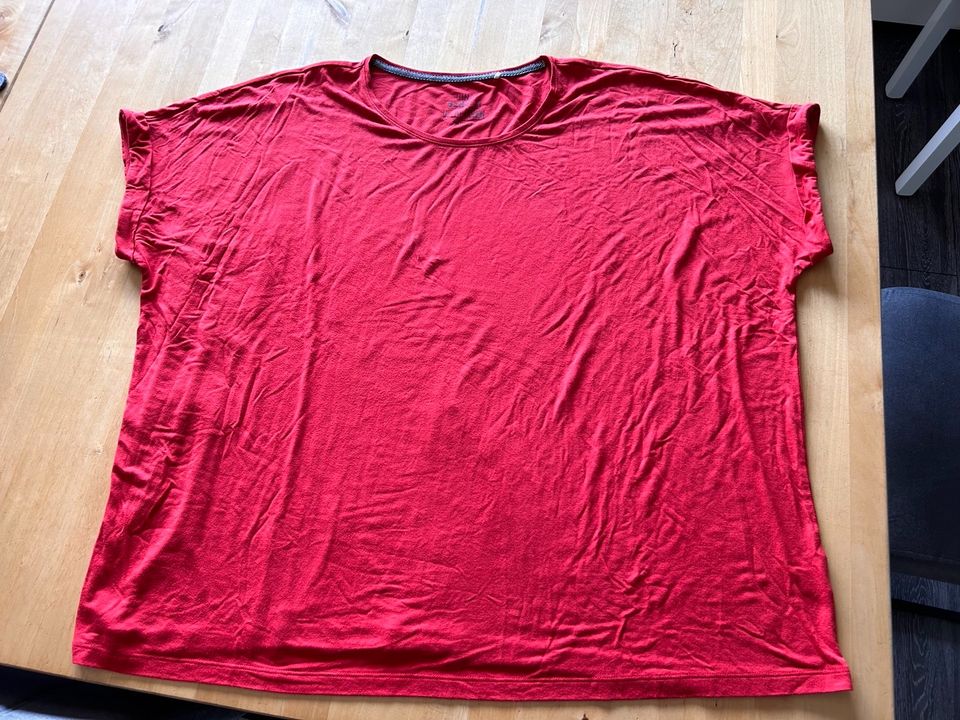 T-Shirt Shirt Gina Benotti Gr. XXL 52 54 rot neuwertig in Paderborn