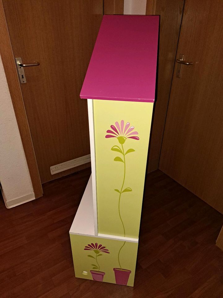 Kinder Regalschrank Vertbaudet rosa/grün gebraucht in Böhlen