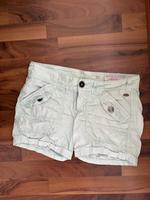EDC shorts , mint, Größe 36 Baden-Württemberg - Karlsruhe Vorschau