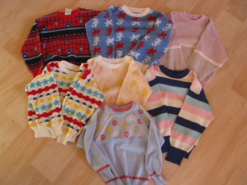 7 Kinderpullover Gr. 110 -116, unisex in Meiningen