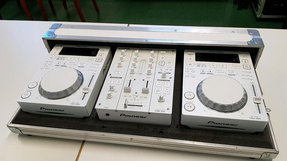 Pioneer DJ Set CDJ 350 DJM 350 im Case in Cottbus