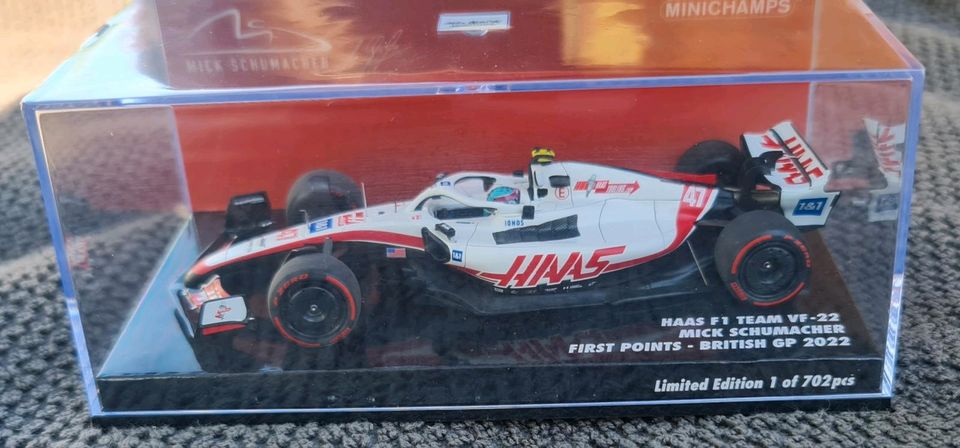 Minichamps Haas VF22 Mick Schumacher"First Points"2022 1 :43 in Berlin