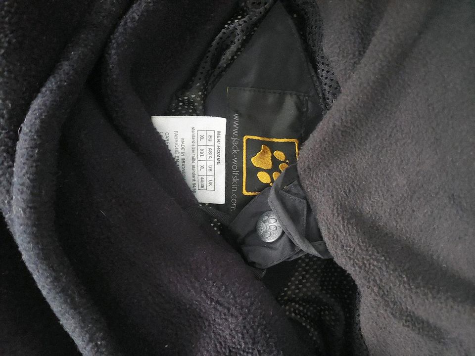 Jack wolfskin Jacke in Hof (Saale)