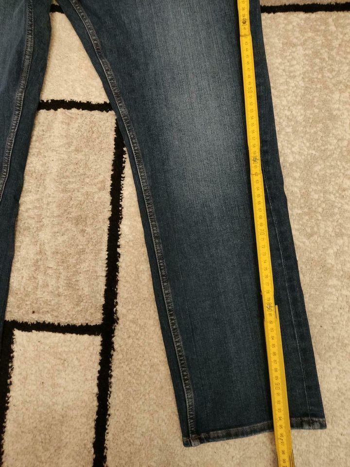 Herren Jeans Hose Größe 44 Blau in Rosenheim