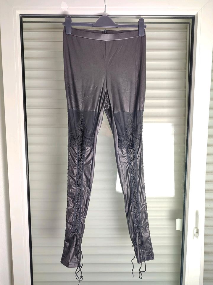 Schwarz Hose Leggings Kunstleder Schnürung Mesh S 36 Gothic Rave in Werl