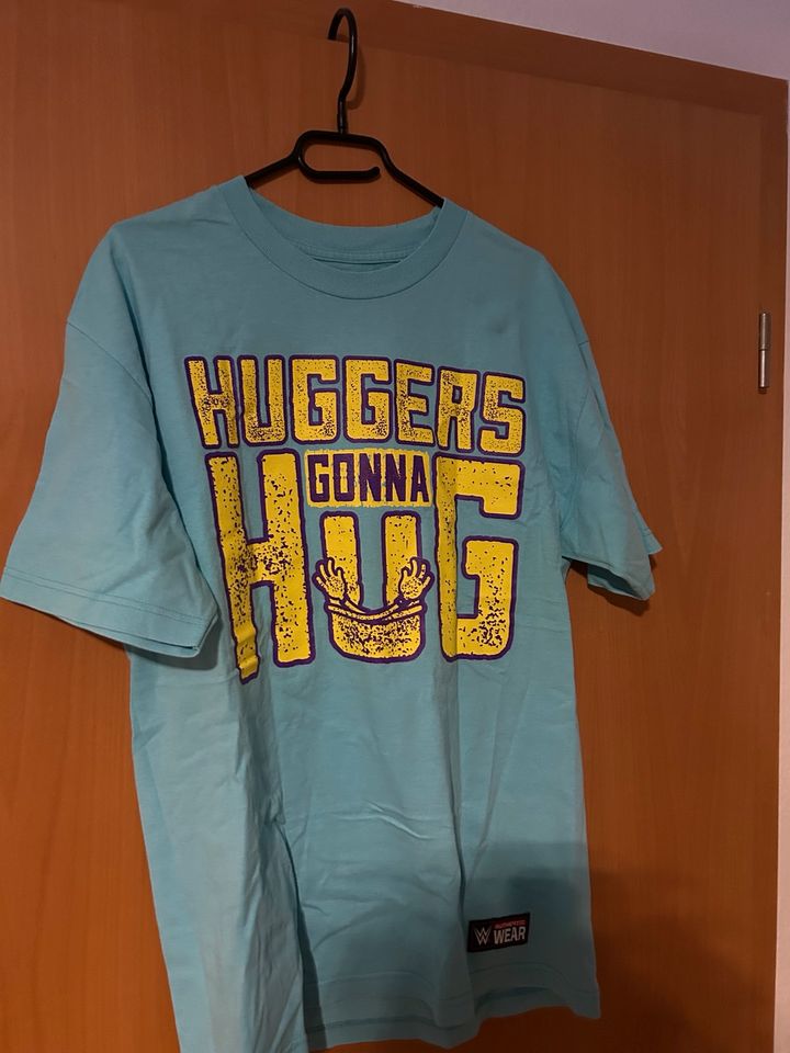 WWE Bayley T Shirt Größe L in Dannstadt-Schauernheim