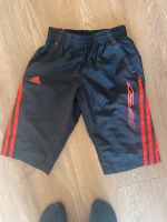 Adidas Trainingshose Gr. 116 Köln - Bayenthal Vorschau