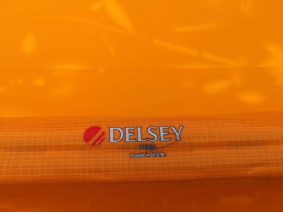 *gelber Koffer von DELSEY, Hartschalenkoffer gelb-orange 10 € in Elsenfeld