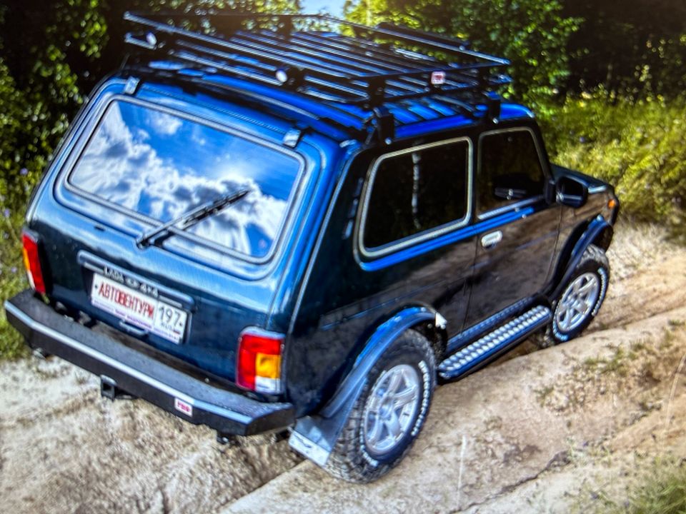 RIF Stossfänger verstärkt Stosstange hinten Lada Niva in Liebenau