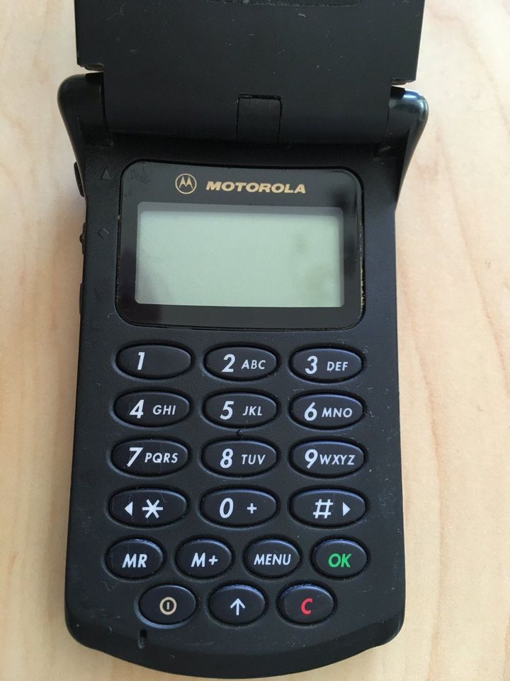 Motorola STAR TAC - 1. Klapphandy der Welt - 1996 - Rarität! in  Baden-Württemberg - Sindelfingen | Motorola Handy gebraucht kaufen | eBay  Kleinanzeigen ist jetzt Kleinanzeigen