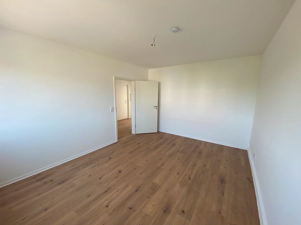 Sanierte 2-Zimmer-Wohnung mit Balkon in Braunschweig /OT Heidberg in Braunschweig