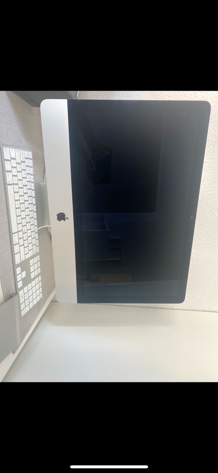 Apple IMAC 21 Zoll Ende 2013 in Hattingen