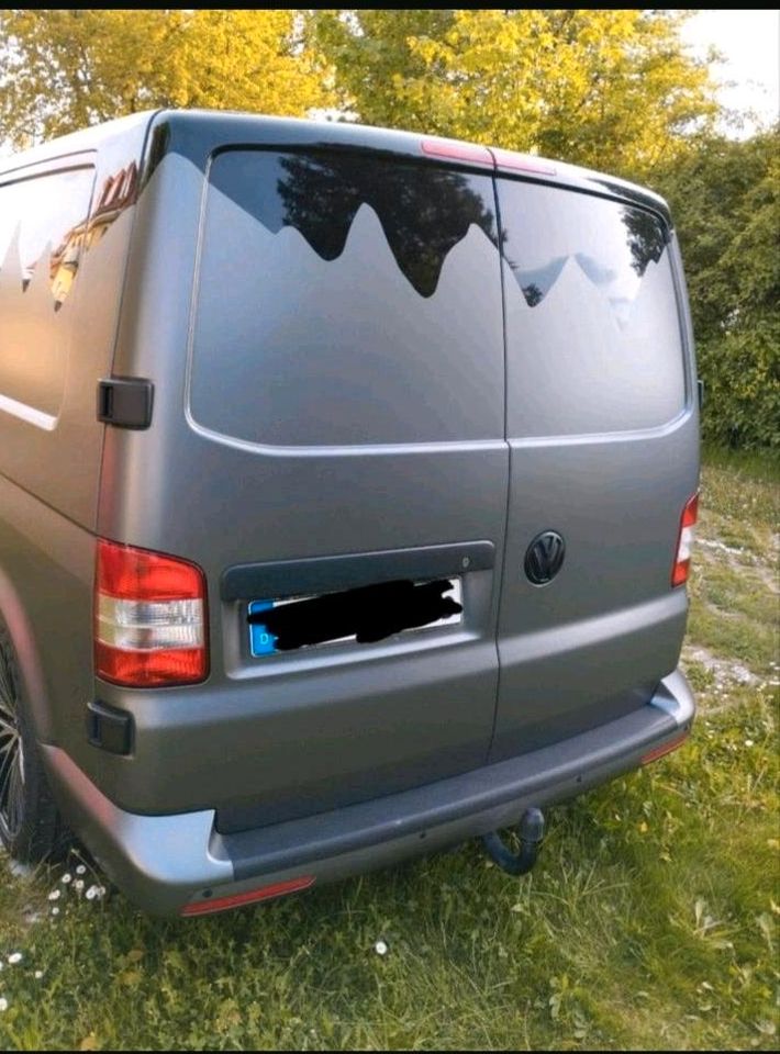 Volkswagen T5 Transporter 3,5t Laufleistung Motor ca 54000km in Freiberg