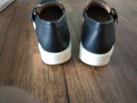 Damenschuhe  Leder dunkelblau Größe 38 EU Berlin - Marzahn Vorschau