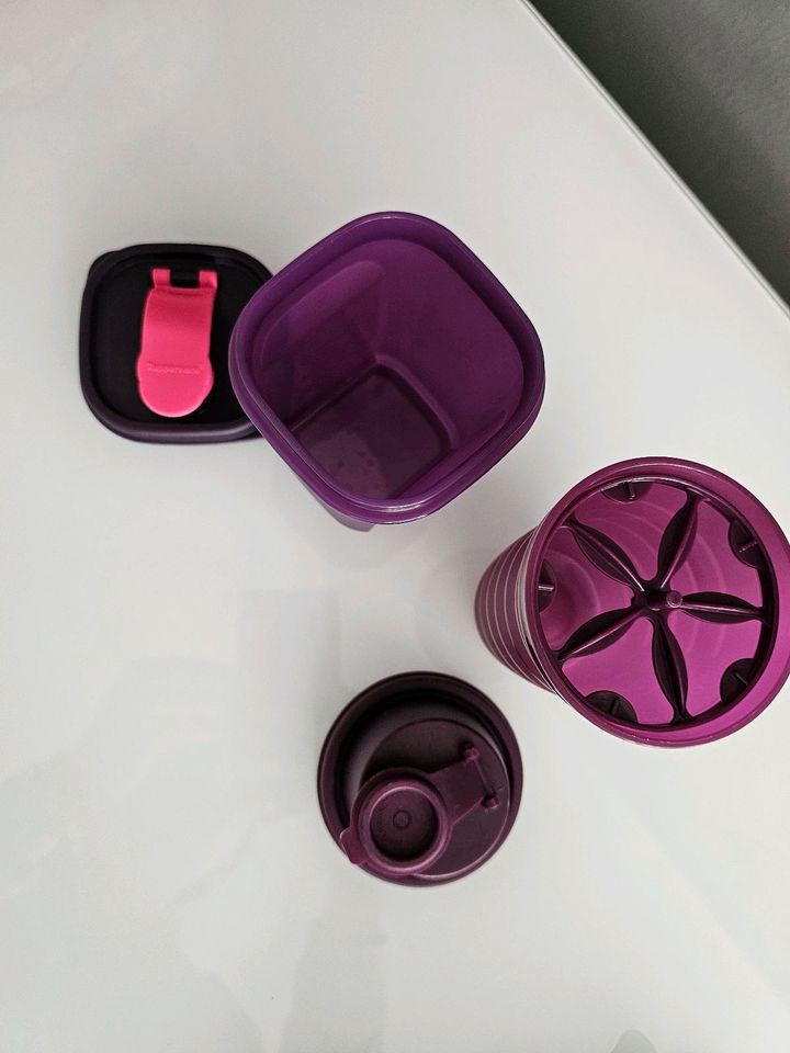 Tupperware Shaker 2x in Bremen