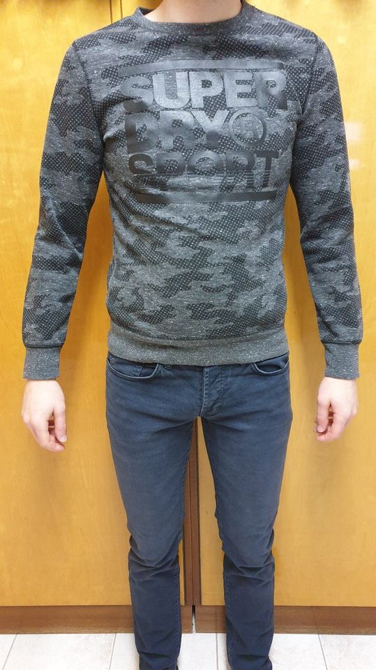 SUPERDRY Sweatshirt SPORT GYMTECH Gr. M - TOP!!! in Mühlau