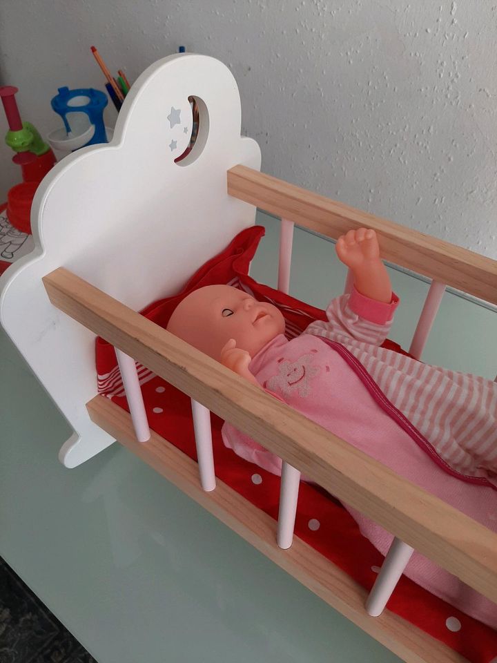 Spielzeug Babybett, Babywippe aus Holz in München