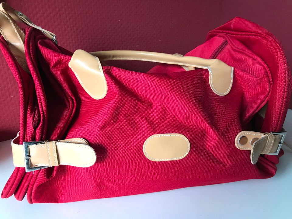 rote Tasche unbenutzt neuwertig in Fürth