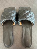 Bottega Veneta Schlappen / Sandalen Padded Sandals Bayern - Kempten Vorschau