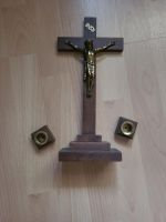 Altes Kreuz mit kleinen Kerzenständer Niedersachsen - Hildesheim Vorschau