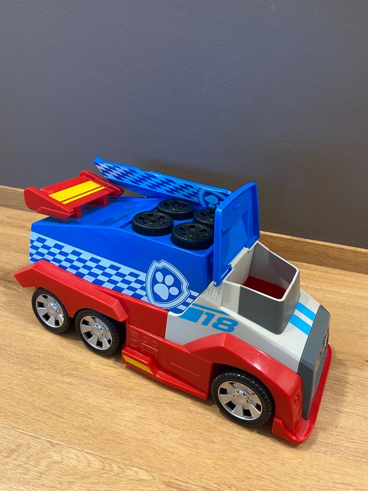 Paw Patrol Ready Race Mobile Pit Stop Team Vehicle mit Chase in Grafenrheinfeld