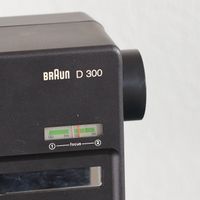 Braun D300 Diaprojektor / voll funktionsfähig Baden-Württemberg - Steinheim Vorschau