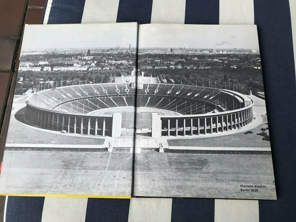 Olympische Sommerspiele von Berlin bis München, Sammelbilderalbum in Hamburg