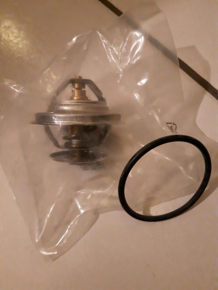 Mercedes Benz Kühlmittelthermostat(Neu) in Kürten