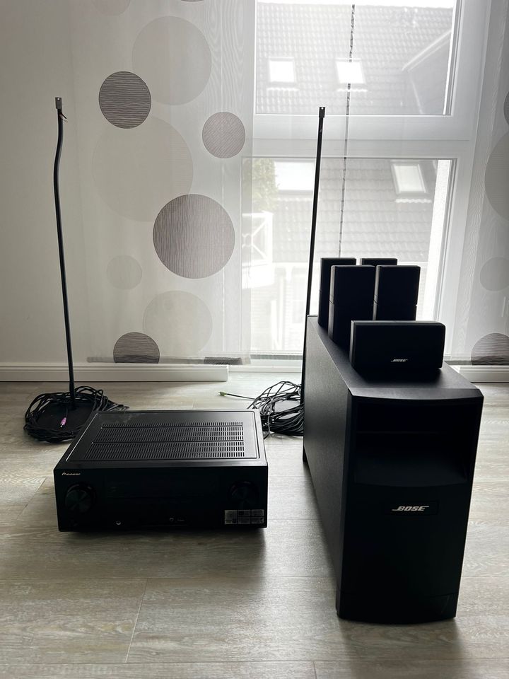 Bose Acoustimass 10 inkl. Receiver und Boxenständer in Hamburg