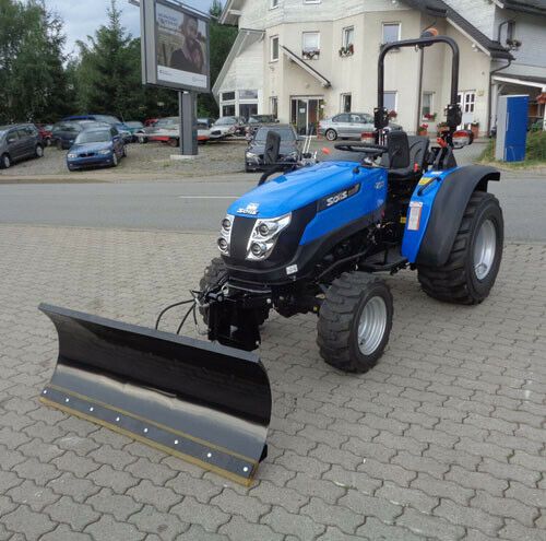 Kleintraktor SOLIS 26 Servo 4WD mit 120cm Schneeschild hydr. in Schwarzenberg (Erzgebirge)