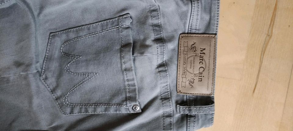 MARC CAIN DAMEN JEANS in grau, N3 in Freiburg im Breisgau