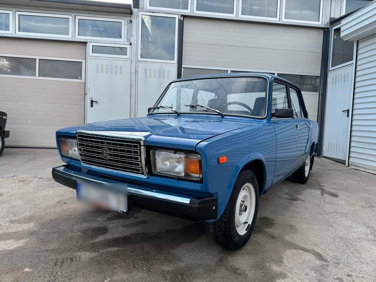 Abbildung des Autos Lada 2107