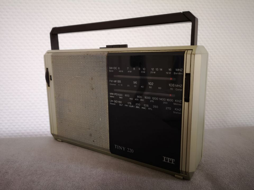 ITT Schaub Lorenz TINY 220 - 4 Wellen Radio Weltempfänger - 1983 in Braunschweig