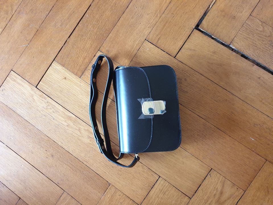 Wunderschöne Handtasche von der Marke Sezane in Bremen