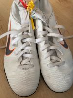 Hallenschuhe Nike Gr. 36 Hessen - Kaufungen Vorschau
