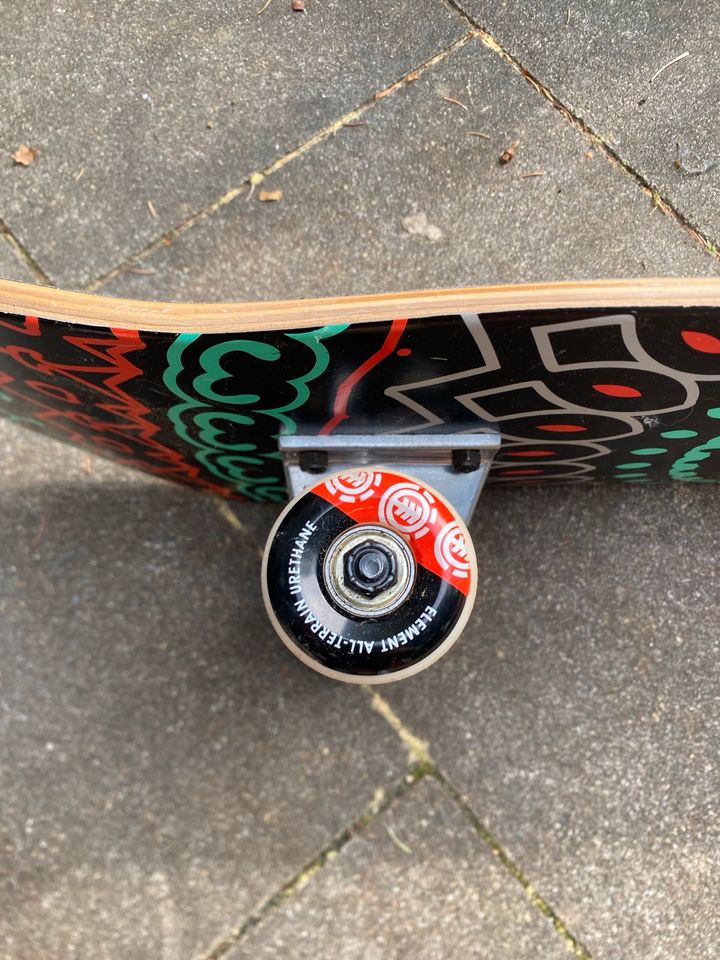 Full Element Skateboard in München