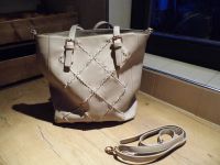 Betty Barclay Handtasche beige groß wie neu 12*26*32 cm Nordrhein-Westfalen - Windeck Vorschau