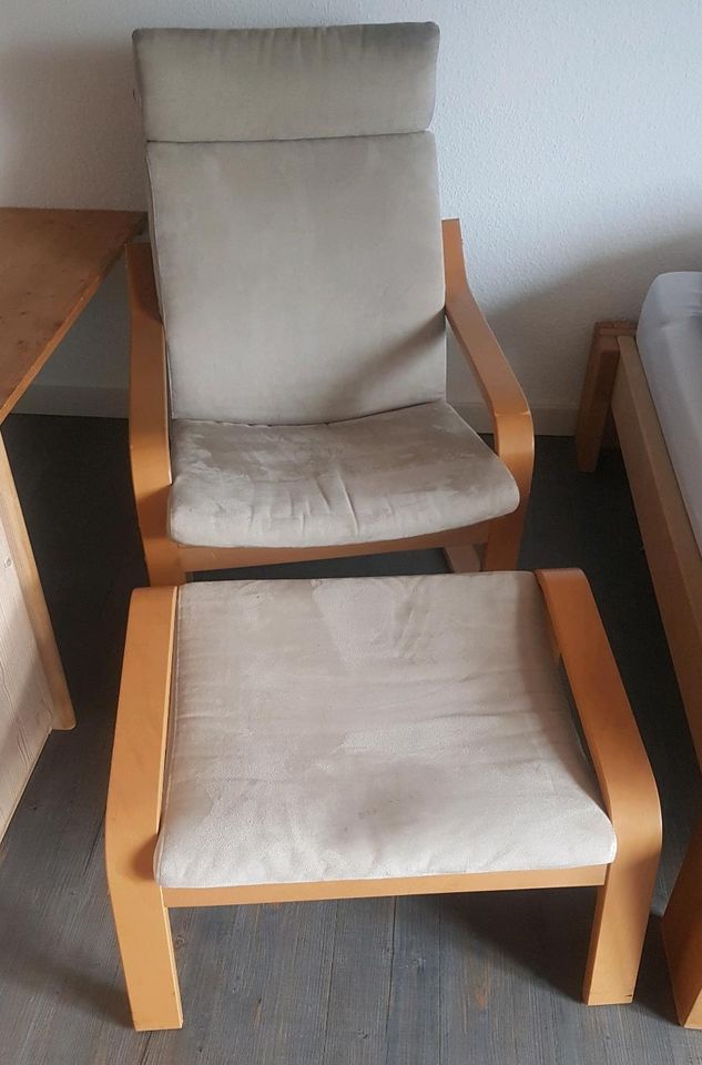 Ikea Sessel Poäng mit Hocker in Wölfersheim