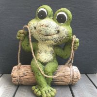 XXL Frosch auf Schaukel 34cm x 37cm Design Skulptur Gartenfigur Berlin - Spandau Vorschau