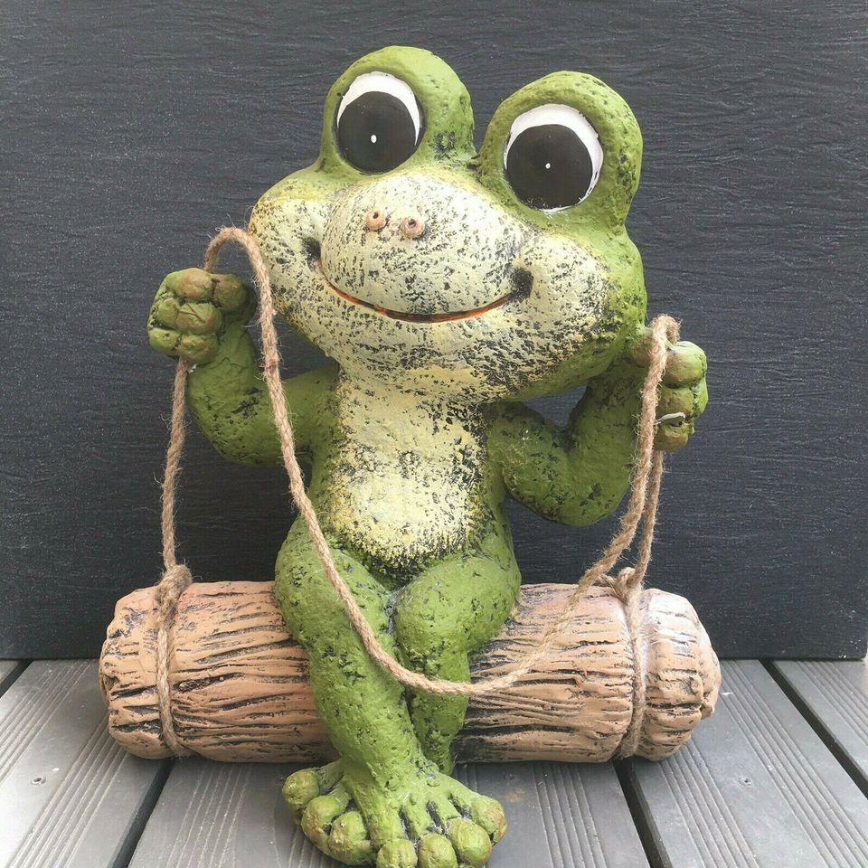 XXL Frosch auf Schaukel 34cm x 37cm Design Skulptur Gartenfigur in Berlin