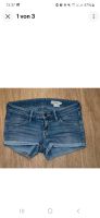 Shorts Sommer Kurze Hose Bermuda blau &Shorts Hotpants 34 XS Leipzig - Schönefeld-Abtnaundorf Vorschau