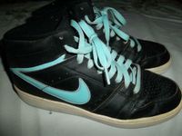 Schöne Nike Schuhe Gr. 40,5 Sachsen - Frohburg Vorschau