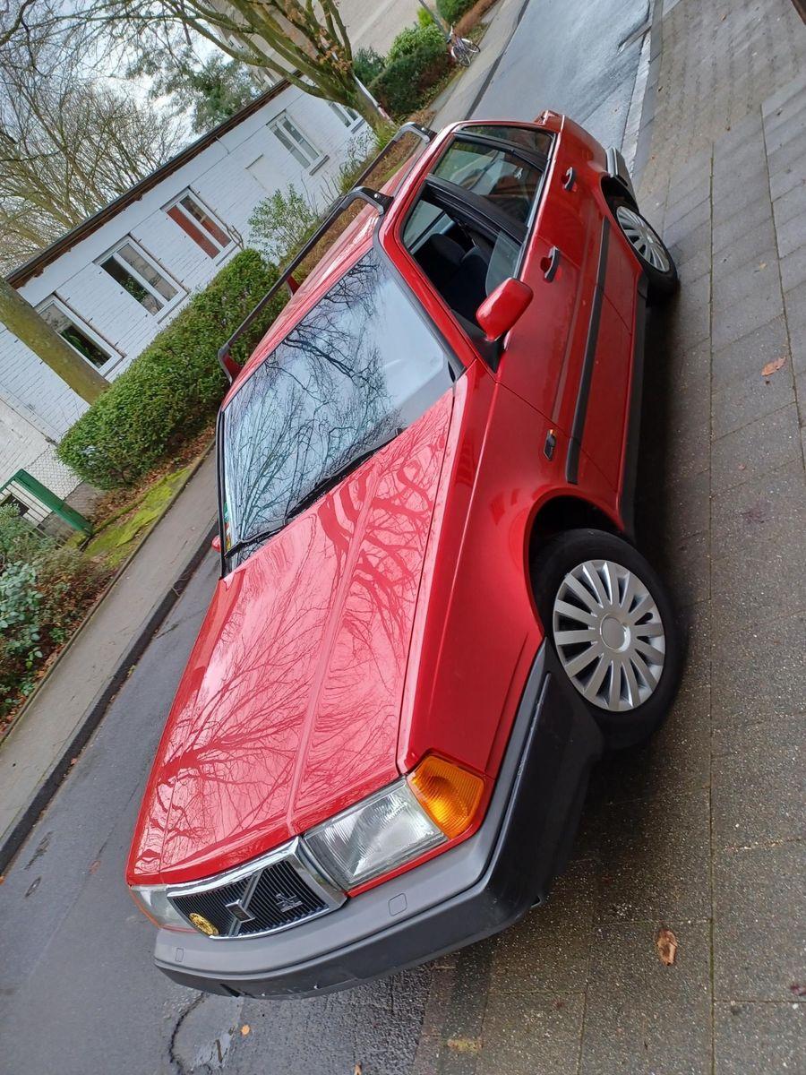 Abbildung des Autos Volvo 440 1.8I - aus ers…