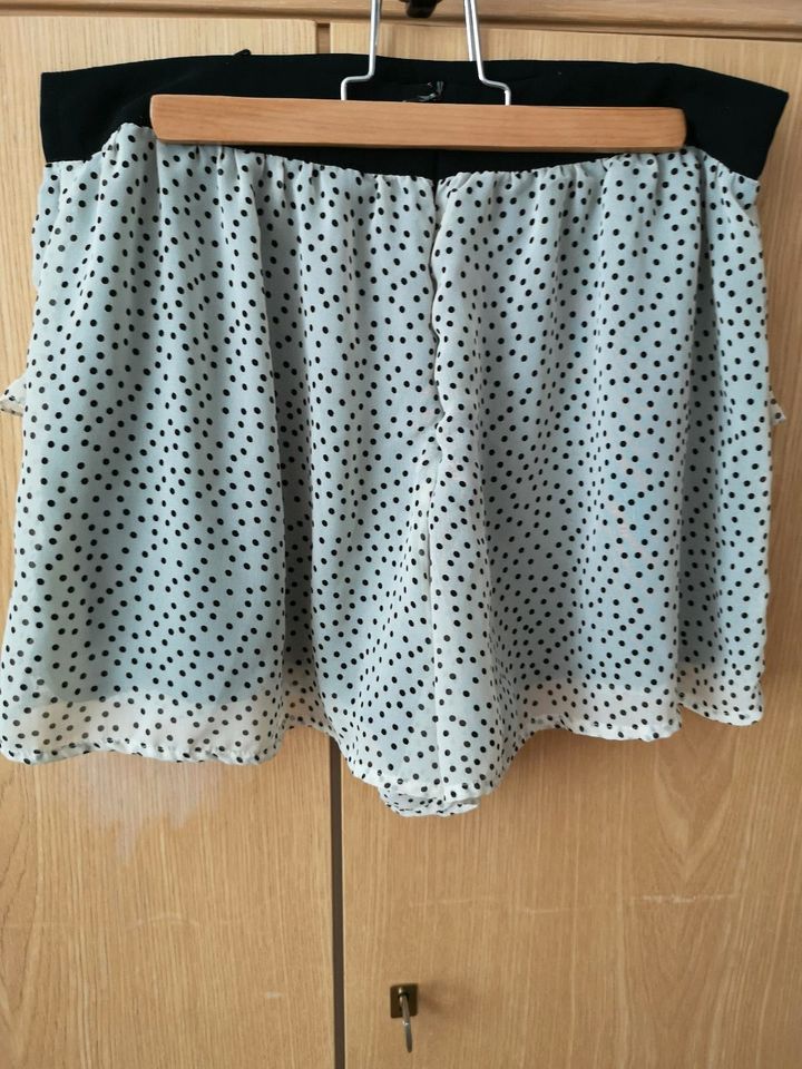 Shorts leicht topshop Gr. S in Landsberg (Lech)