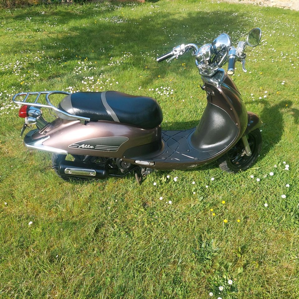 Retro Motorroller 50ccm Sym Allo in Bregenstedt