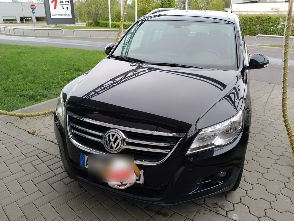 Gepflegter VW Tiguan zu verkaufen in Aachen