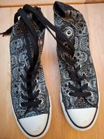 Converse Chucks grau schwarz mit Totenkopfmotiv Gr. 37,5 Bayern - Stadtbergen Vorschau