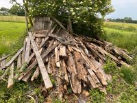 Großer Holzhaufen zu verschenken Niedersachsen - Nordenham Vorschau