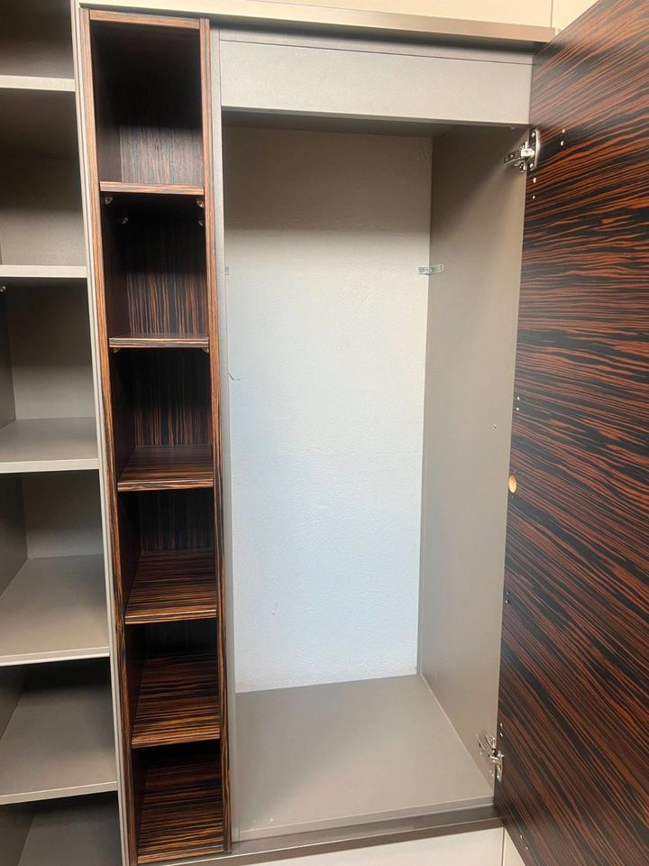 Designschrank für Küche, Esszimmer oder als Garderobe statt 3999 in Cottbus